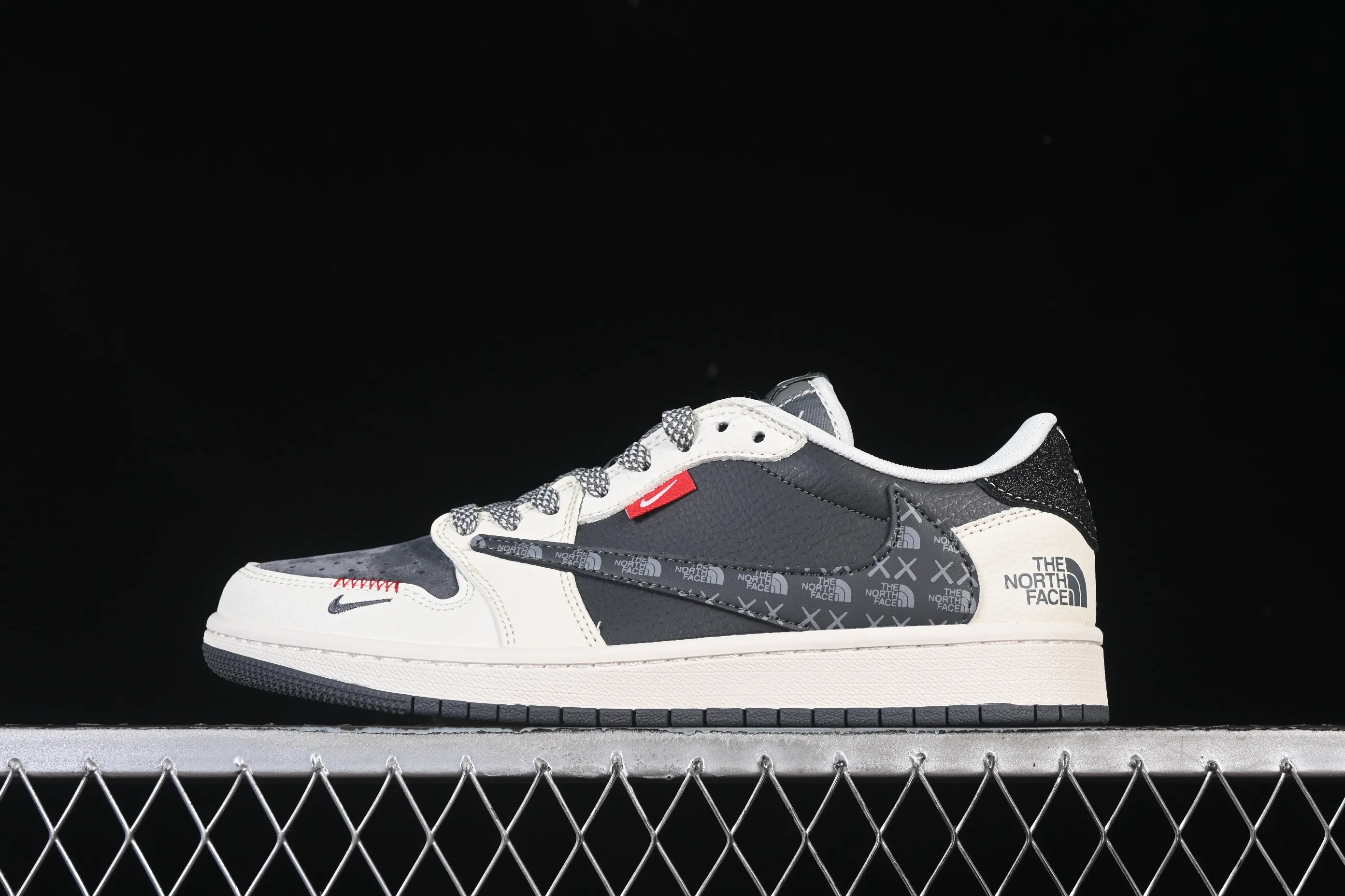 All categories Air Jordan Jordan series basketball shoes Air Jordan 1 Low High-end customized low-top sneakers Travis Scott x Fragment Design x Air Jordan 1 Low OG SP AJ1 Joe 1 North Face joint printed beige and black woven label low-top cultural casual sneakers QW5088-205